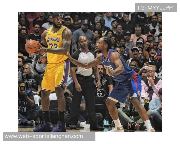 詹姆斯与莱昂纳德身体状态依旧出色超越年轻东契奇