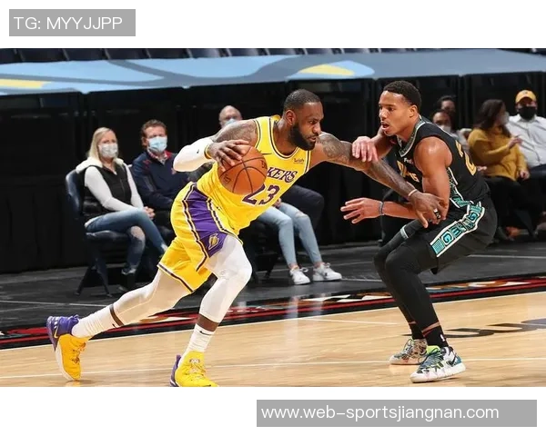 鹈鹕主帅透露伊夫米西右脚踝扭伤情况明日对阵马刺出战成疑