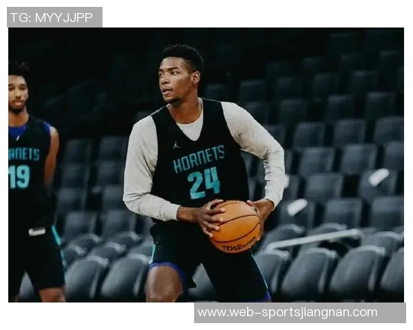 米勒表现低迷19投仅5中贡献17分5篮板5助攻并出现5次失误 米勒表现低迷19投仅5中贡献17分5篮板5助攻并出现5次失误